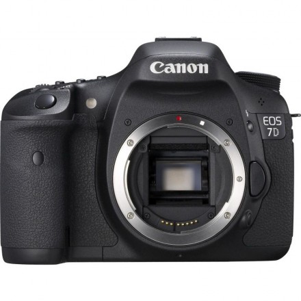 Цифр. фотокамера зеркальная Canon EOS 7D body Цифр. фотокамера зеркальная Canon EOS 7D body